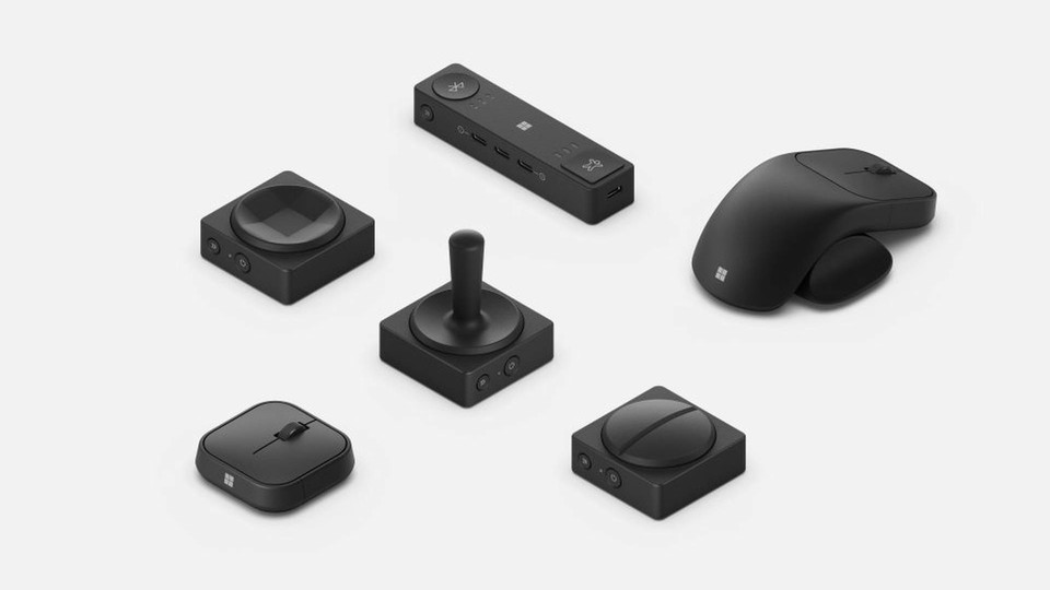 This is what the new adaptive accessories from Microsoft can look like, but they can be further customized.
