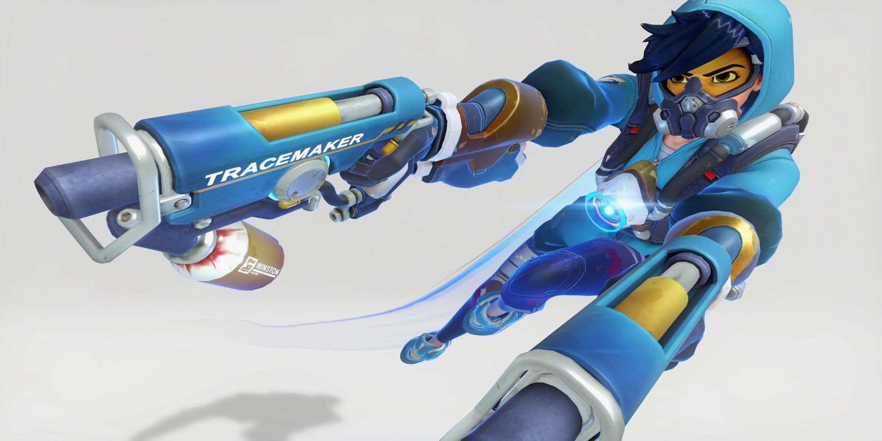 Funny Overwatch clip shows Tracer dodging Hanzo's arrows with an emote