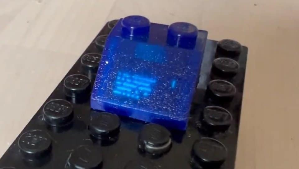 Interesting tinkering: Tinkerer packs minicomputers into Lego bricks