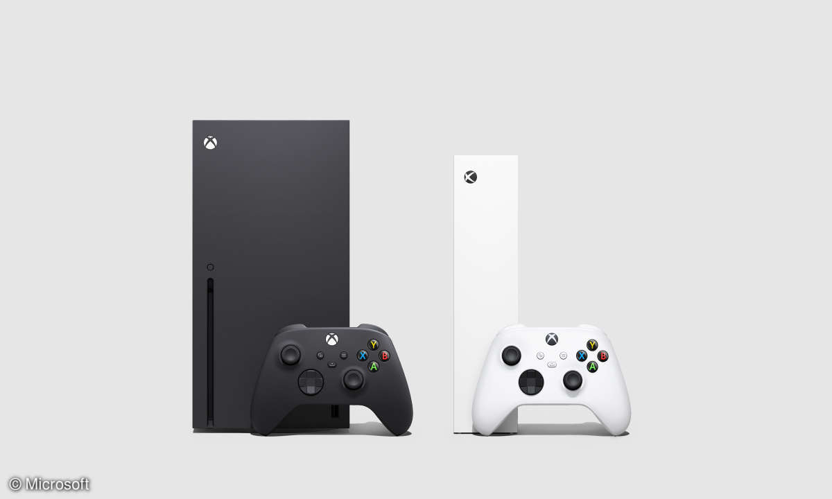 Xbox Series S and X size comparison