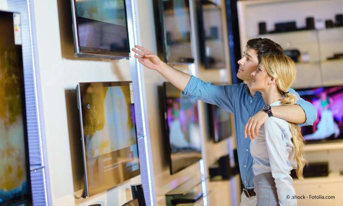 Couple buying a TV
