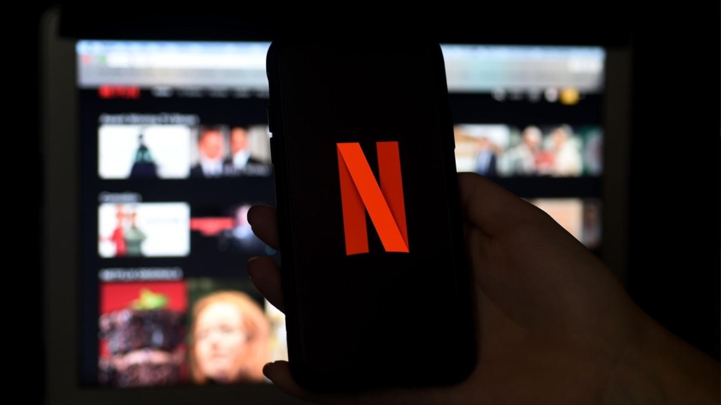 Netflix loses 970,000 subscribers in second quarter