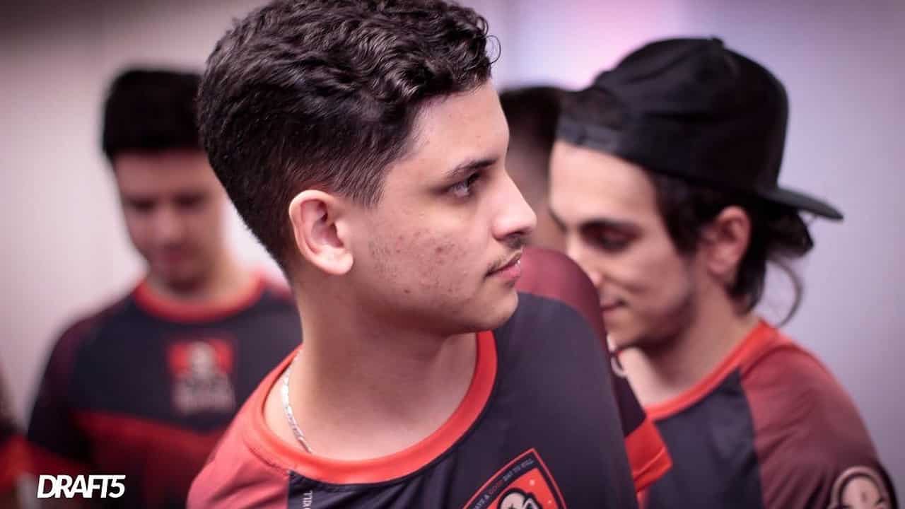 CS:GO pro player dies at 19 - team now has to pay €72,000 to his family