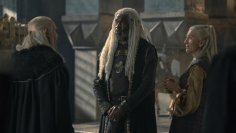 House of the Dragon: Viserys negotiates with Corlys and his wife.
