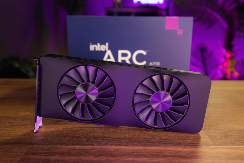 Intel Arc A770 16GB and Arc A750 8GB in the video test: What do the first Intel graphics cards do?