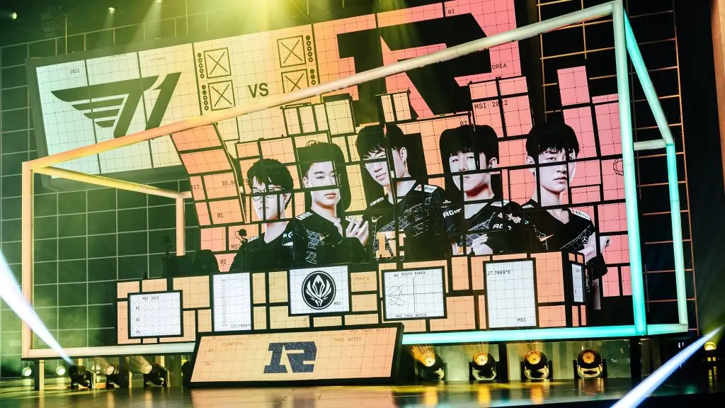 Images of RNG players on stage at MSI 2022