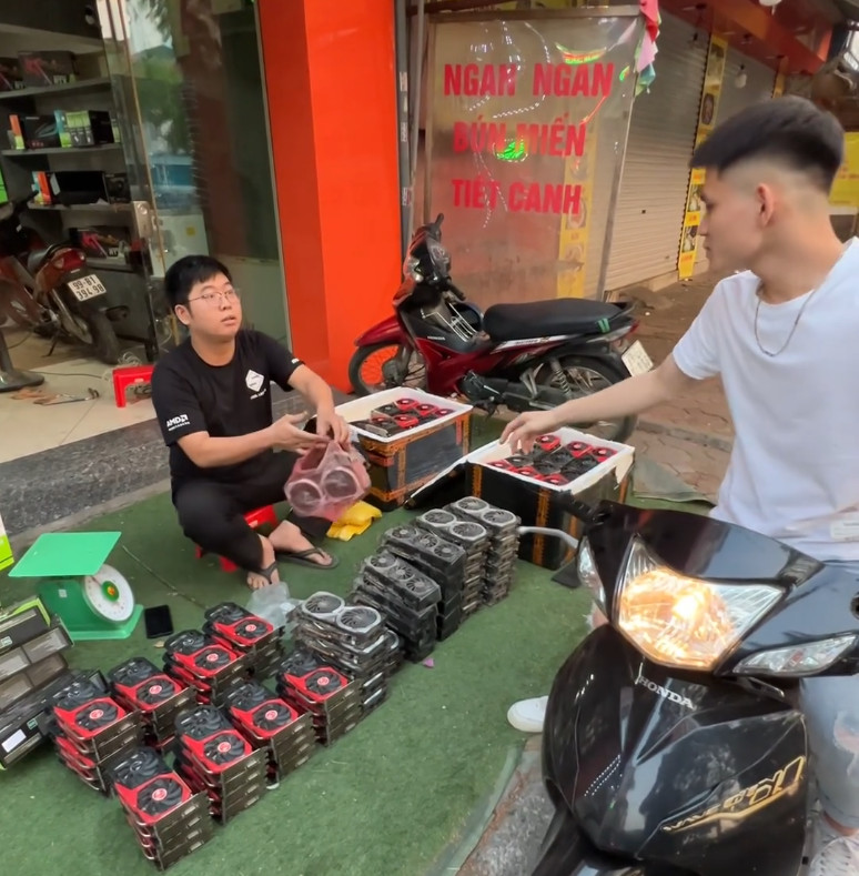 Unusual action in Vietnam: graphics cards are sold by the kilo