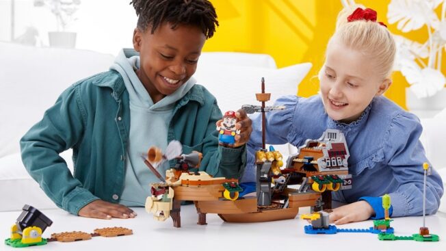 LEGO Bowser's airship