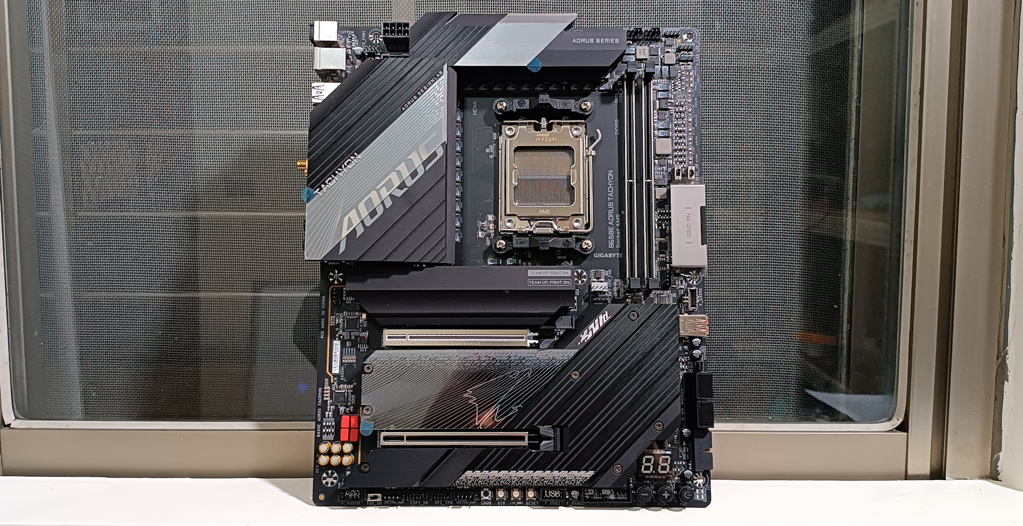 Aorus B650E Tachyon: First pictures of Gigabyte's new motherboard