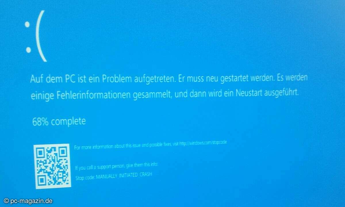 Windows 10: blue screen with QR code